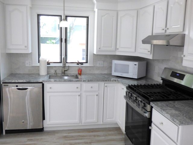 35 Pequot Road, Mashpee, MA 02649