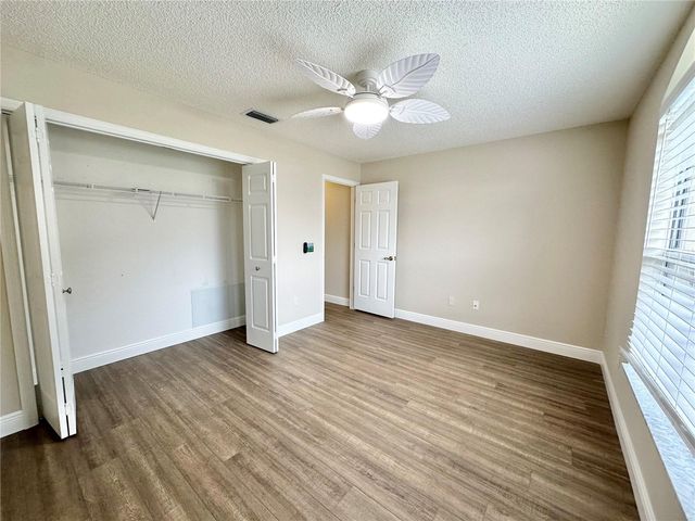 206 PALERMO PLACE, Lady Lake, FL 32159