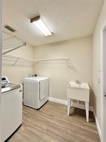 206 PALERMO PLACE, Lady Lake, FL 32159