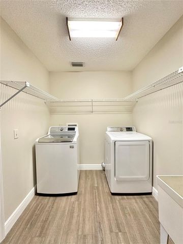 206 PALERMO PLACE, Lady Lake, FL 32159