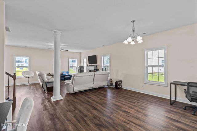 182 Moonstone Court, Jacksonville, NC 28546