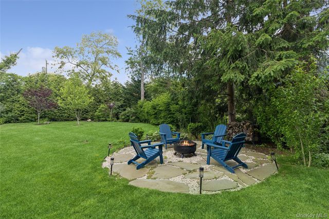 7 Eileen Circle, Jamesport, NY 11947