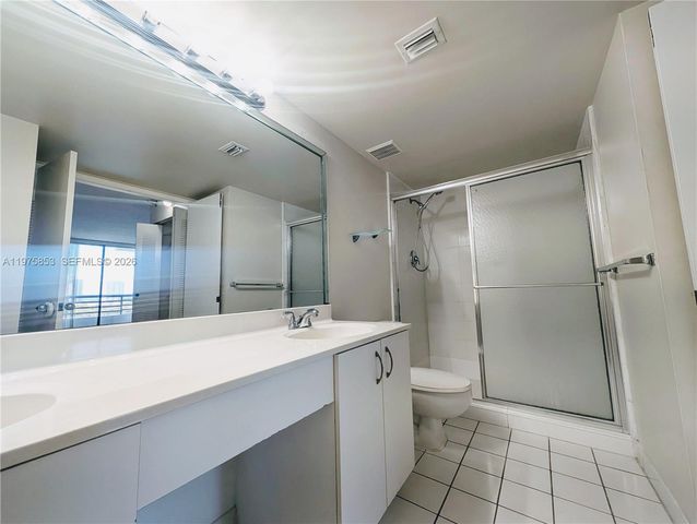 3300 NE 191st St 1208, Aventura, FL 33180