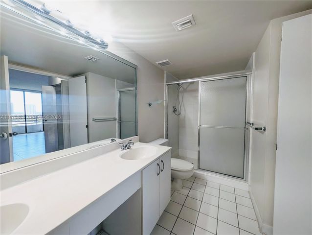 3300 NE 191st St 1208, Aventura, FL 33180