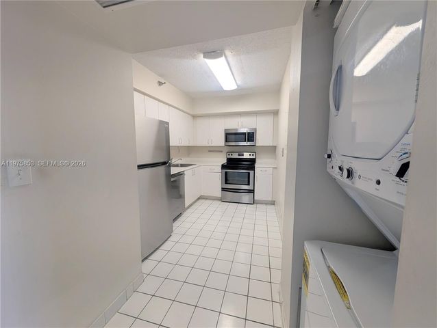 3300 NE 191st St 1208, Aventura, FL 33180