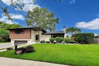 818 East Avenue, Park Ridge, IL 60068