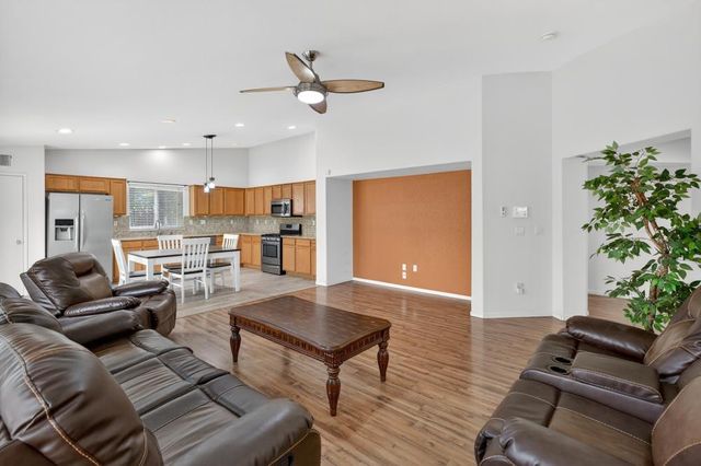 10009 Copco Ln, Stockton, CA 95219