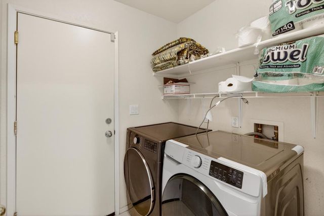 10009 Copco Ln, Stockton, CA 95219