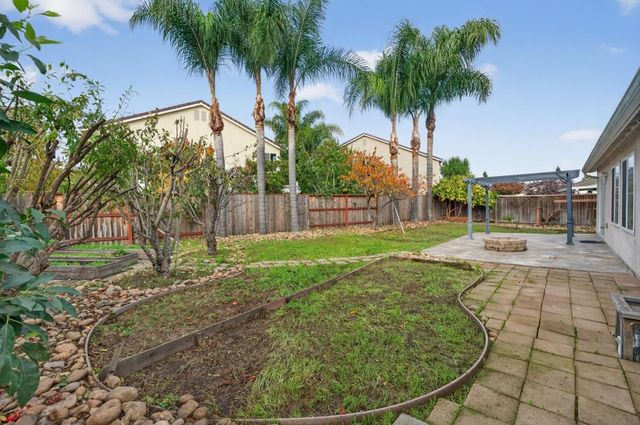 10009 Copco Ln, Stockton, CA 95219