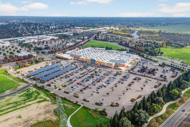 10009 Copco Ln, Stockton, CA 95219