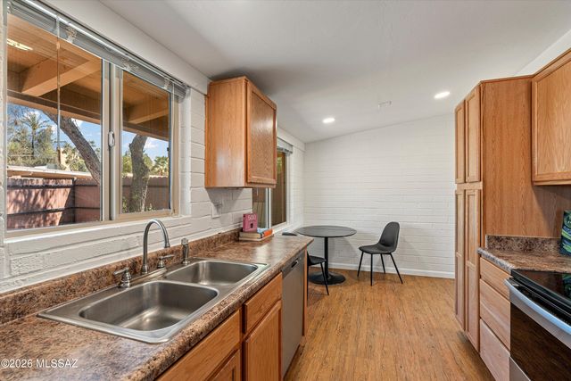 5901 N Oracle Rd Apt 14, Tucson, AZ 85704