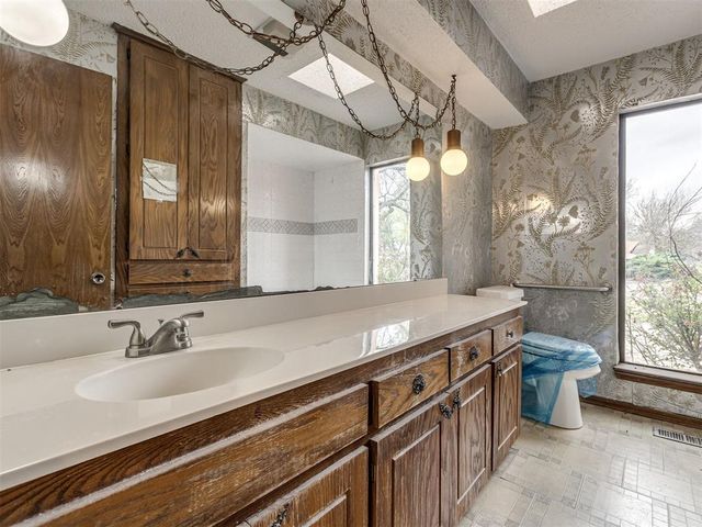 1025 Westchester Drive, Oklahoma City, OK 73114