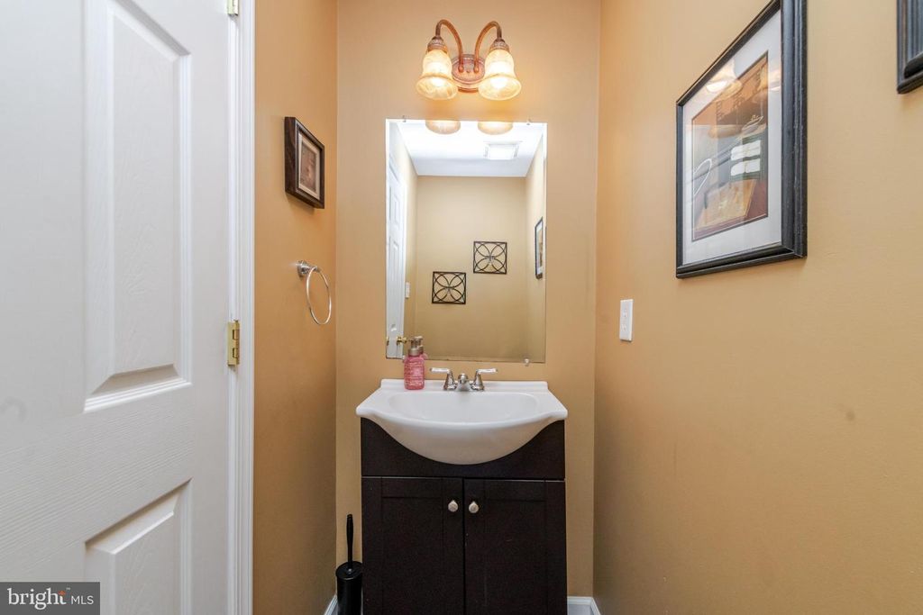 471 WATERFORDS EDGE CT, Atco, NJ 08004