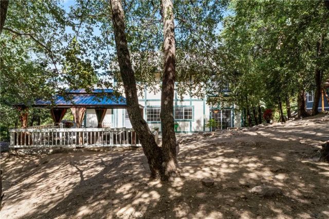 955 Teakwood Drive, Lake Arrowhead, CA 92352