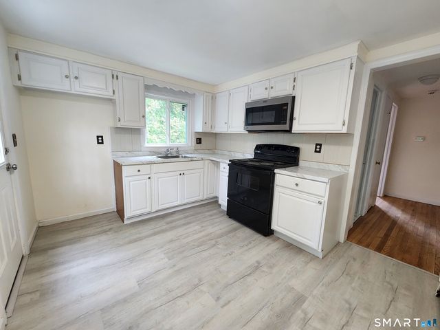 13 Joemar Road, Norwalk, CT 06854