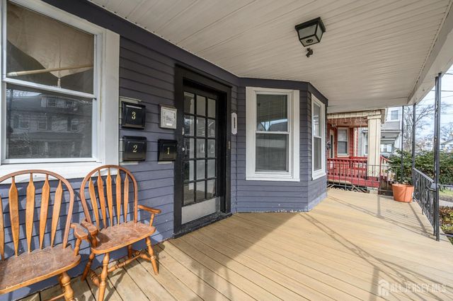 1053 Hunterdon Street, Newark, NJ 07112