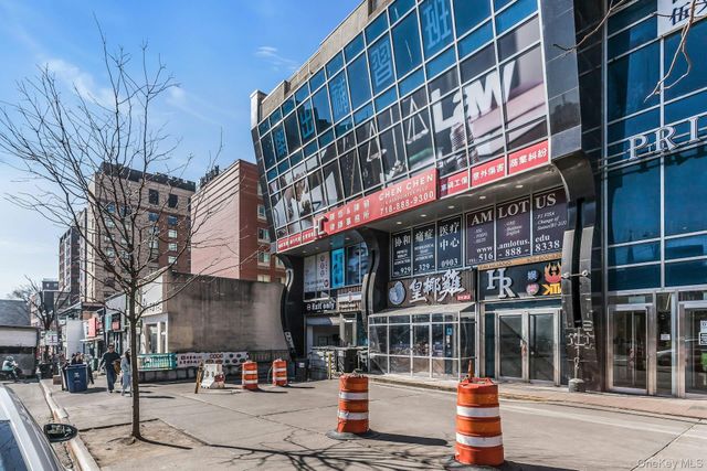 37-20 Prince Street 10D, Flushing, NY 11354