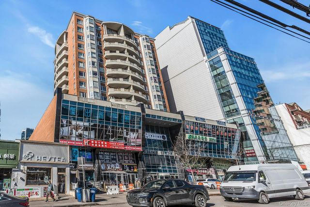 37-20 Prince Street 10D, Flushing, NY 11354