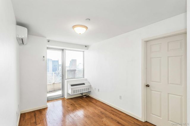 37-20 Prince Street 10D, Flushing, NY 11354