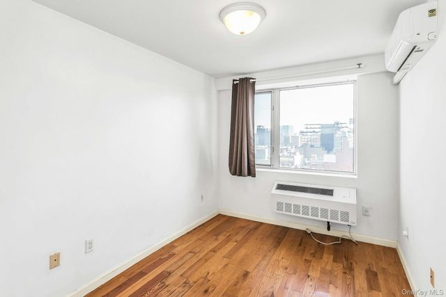 37-20 Prince Street 10D, Flushing, NY 11354