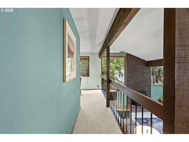 2854 WARREN St, Eugene, OR 97405