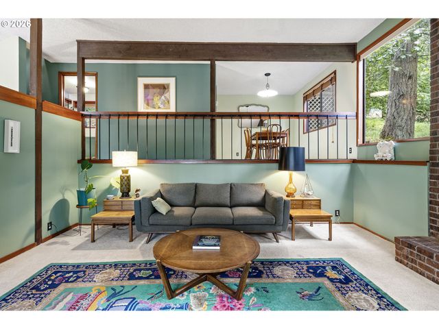 2854 WARREN St, Eugene, OR 97405