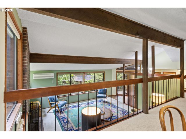 2854 WARREN St, Eugene, OR 97405