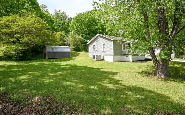 233 Pine Lane NW, Charleston, TN 37310