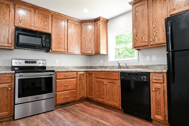 233 Pine Lane NW, Charleston, TN 37310