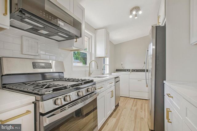 316 GLOUCESTER DR, Glen Burnie, MD 21061