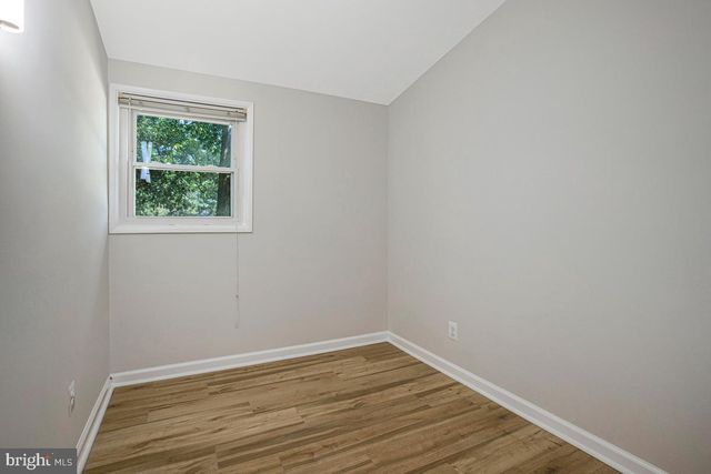 316 GLOUCESTER DR, Glen Burnie, MD 21061