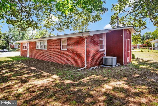 316 GLOUCESTER DR, Glen Burnie, MD 21061