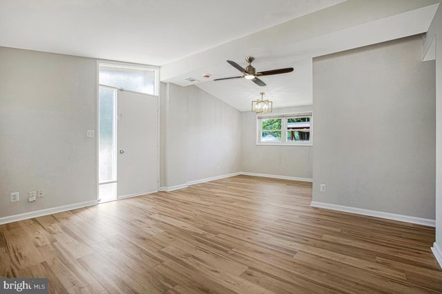 316 GLOUCESTER DR, Glen Burnie, MD 21061
