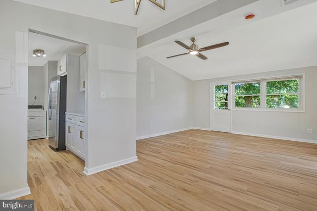 316 GLOUCESTER DR, Glen Burnie, MD 21061
