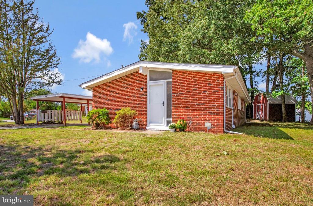 316 GLOUCESTER DR, Glen Burnie, MD 21061