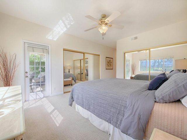 127 Villa Court, Palm Desert, CA 92211
