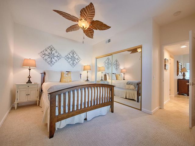 127 Villa Court, Palm Desert, CA 92211