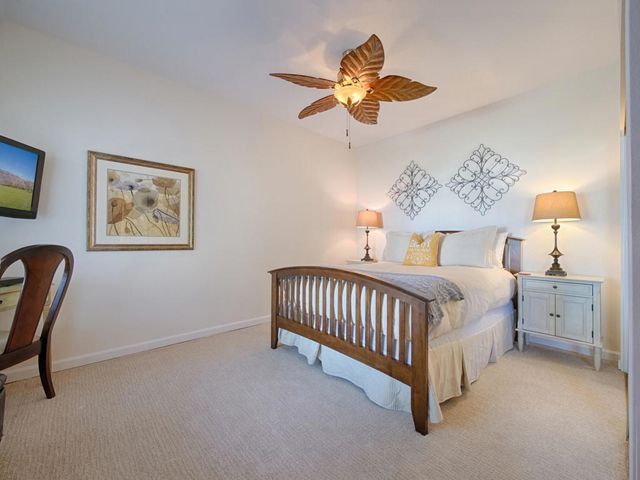 127 Villa Court, Palm Desert, CA 92211