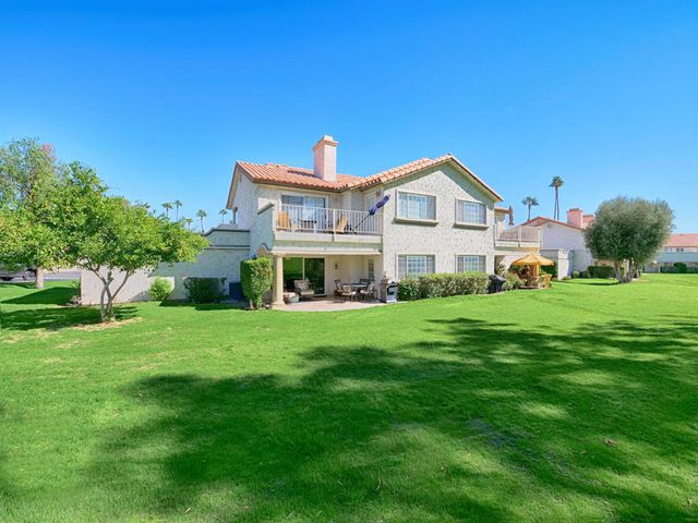 127 Villa Court, Palm Desert, CA 92211
