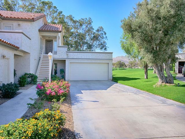 127 Villa Court, Palm Desert, CA 92211