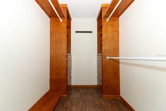 340 HAMPTON HILLS COURT, Debary, FL 32713