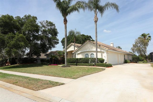 340 HAMPTON HILLS COURT, Debary, FL 32713