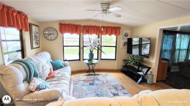 1385 Whisper Lake Boulevard, Sebring, FL 33870