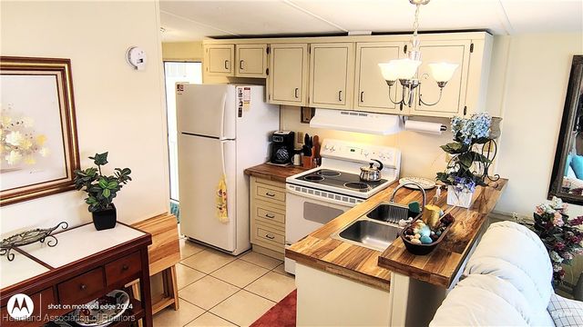 1385 Whisper Lake Boulevard, Sebring, FL 33870