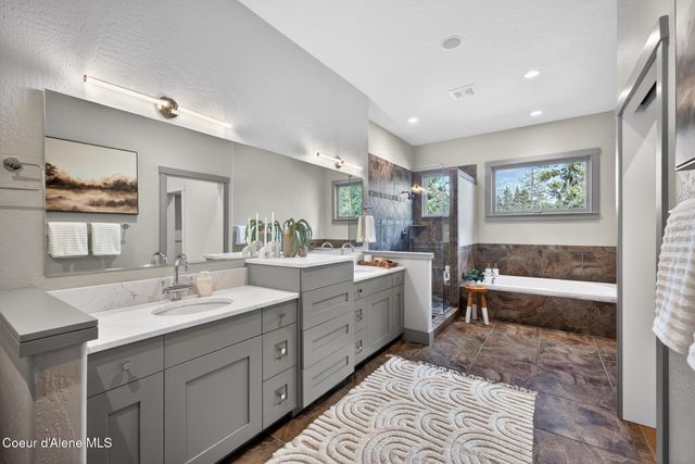 10812 N LAKEVIEW DR, Hayden Lake, ID 83835