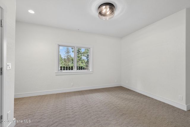 10812 N LAKEVIEW DR, Hayden Lake, ID 83835