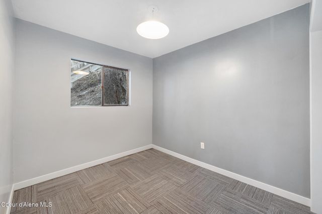 10812 N LAKEVIEW DR, Hayden Lake, ID 83835