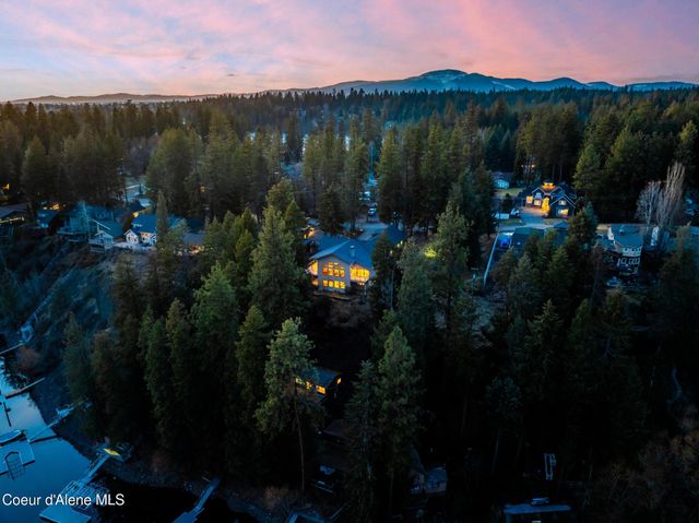 10812 N LAKEVIEW DR, Hayden Lake, ID 83835