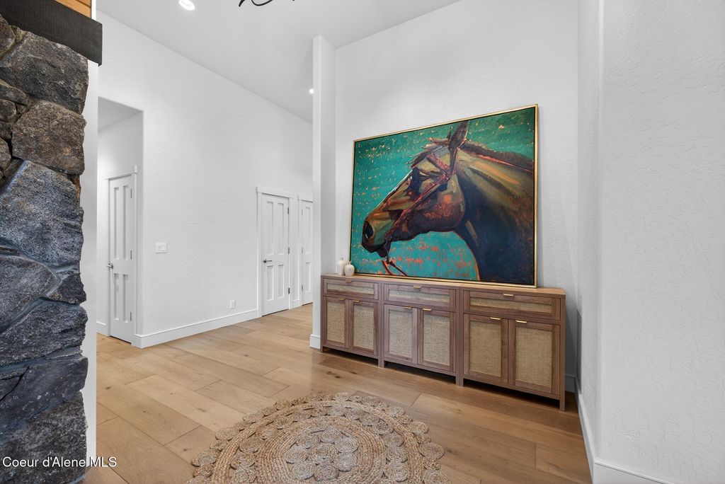 10812 N LAKEVIEW DR, Hayden Lake, ID 83835 photo 3