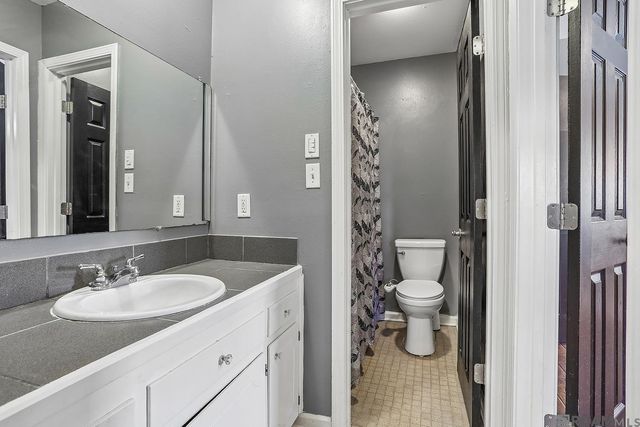 34448 Gravesbriar Dr, Denham Springs, LA 70706
